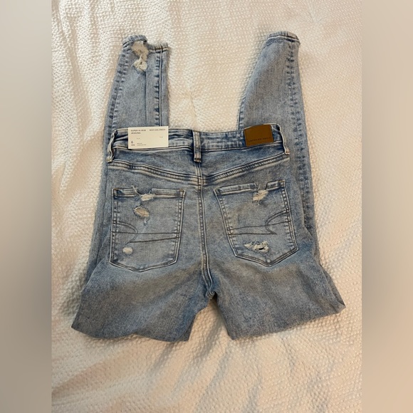 🆕 American Eagle | High Waisted Jeans - Picture 4 of 4